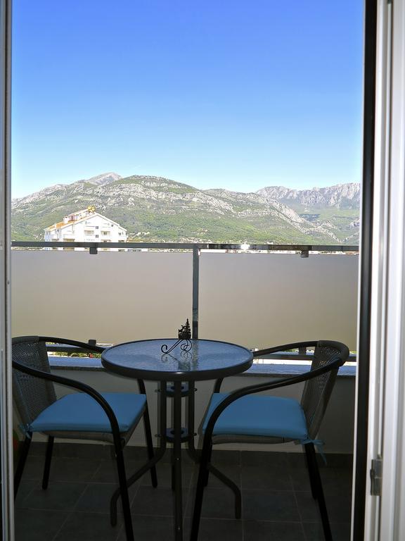 Apartment Verdan Bar Pokoj fotografie